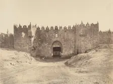 Jérusalem. Porte de Damas ou des colonnes (Bab-el-Ahmoud), 1860 or later. Creator: Louis de Clercq
