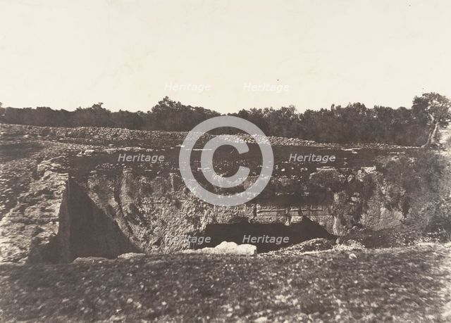 Jérusalem, Tombeau des rois de Juda, Cour extérieure, 1854. Creator: Auguste Salzmann.