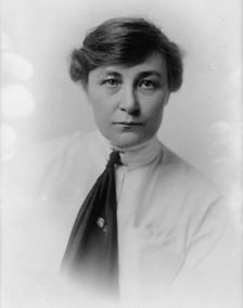 Jessie L. Simpson, 1917. Creator: Harris & Ewing