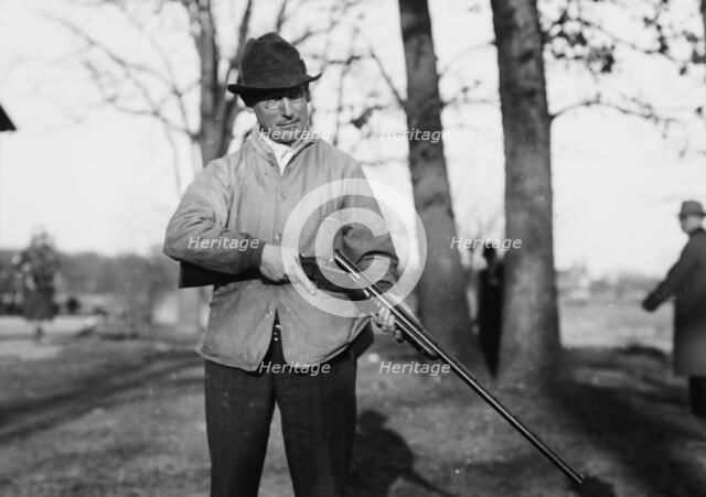 J.H. Hendrickson, ex cham[p]ion [guns], between c1910 and c1915. Creator: Bain News Service.