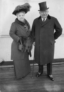 J.H. McFadden and wife, between c1910 and c1915. Creator: Bain News Service