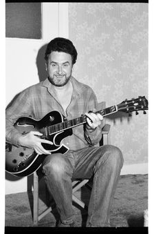 Jim Mullen, London, 1983. Artist: Brian O'Connor