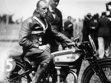 Jimmy Guthrie on Norton motorcycle, Isle of Man Senior TT Race, 1932