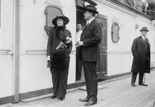 J.K. Hackett and wife, between c1910 and c1915. Creator: Bain News Service