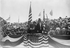 J.S. Sherman, Gov. Fort and Com'r van Sant review G.A.R. Parade- Atlantic City, 1910. Creator: Bain News Service