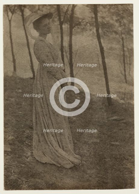 Julia Hall McCune, c. 1897. Creator: Clarence H. White (American, 1871-1925).