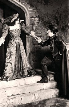 Julia Neilson and Fred Terry in a scene from Dorothy O The Hall, early 20th century.Artist: Ellis & Walery