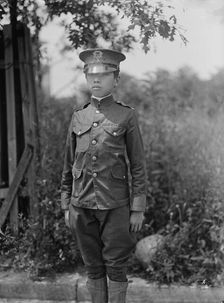 Junior American Guard, Lincoln Shab, 1917. Creator: Harris & Ewing