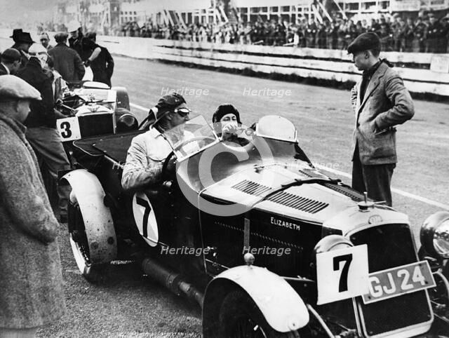 O.M. 665, Oats 1931 Irish Grand Prix Artist: Unknown.