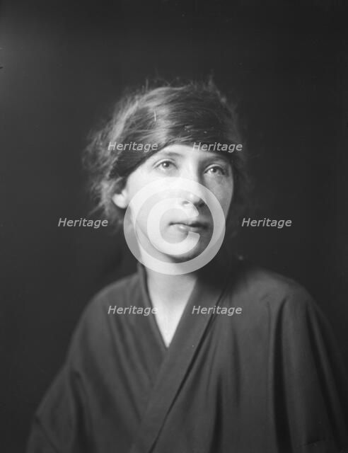 O'Malley, Ruth Power, portrait photograph, between 1922 and 1927. Creator: Arnold Genthe.