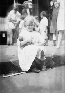 On a play Street, New York, between c1910 and c1915. Creator: Bain News Service