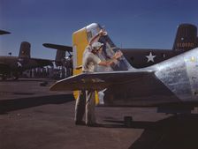 On North American's outdoor assembly line..., North American Aviation, Inc., Inglewood, Calif., 1942 Creator: Alfred T Palmer