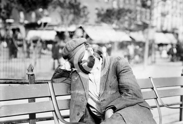 On the East Side - Jew[ish] New Year, 1912. Creator: Bain News Service.