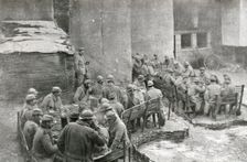"On Tiendra"; Nos soldats perfectionnent leurs installations de guerre 1915 (1924). Creator: Unknown