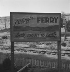 On transportation outskirts of small Oregon town on the Columbia River, Arlington, Oregon, 1939. Creator: Dorothea Lange