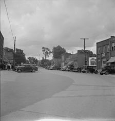 On U.S. 15, Saturday afternoon, Pittsboro, North Carolina, 1939. Creator: Dorothea Lange