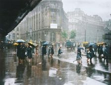 One of Londons wet days. From the album: Photograph album - London, 1920s. Creator: Harry Moult