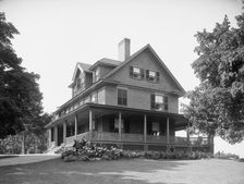 One of the cottages, Hotel Champlain, N.Y., between 1900 and 1910. Creator: Unknown