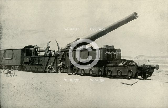 'One of the Monster British Guns', (1919).  Creator: Unknown.