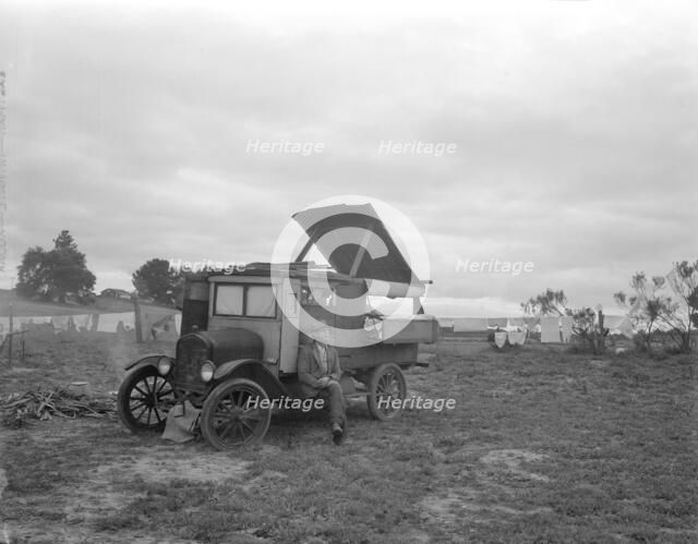 One pea picker's home, one-half mile off Highway 101 at Nipomo, California, 1936. Creator: Dorothea Lange.