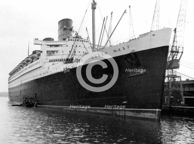 Ocean liner RMS 'Queen Mary', 20th century. Artist: Unknown
