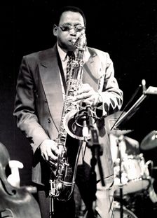 Odean Pope, Ronnie Scott's, London, 2000. Artist: Brian O'Connor