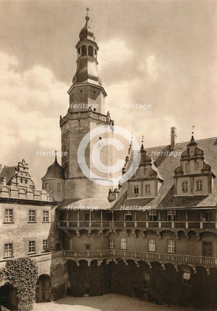 'Oels (Schlesien) - Courtyard of the Castle', 1931. Artist: Kurt Hielscher.