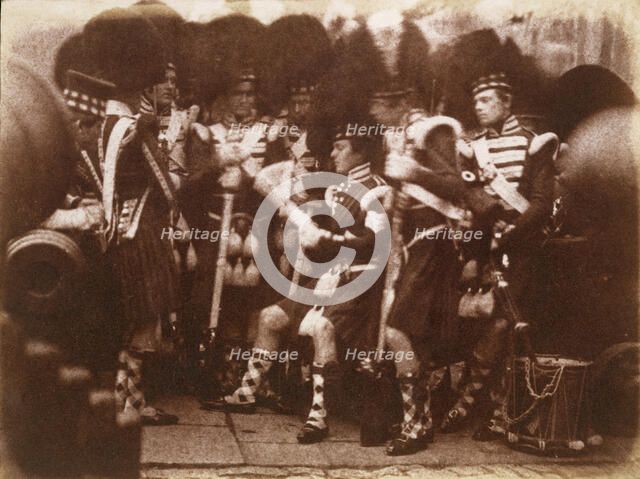 [Officer of the 92nd Gordon Highlanders Reading to the Troops, Edinburgh Castle], April 9, 1846 . Creators: David Octavius Hill, Robert Adamson, Hill & Adamson.