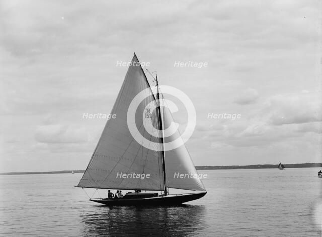 Oiseau, 1899 June 17. Creator: John S Johnston.