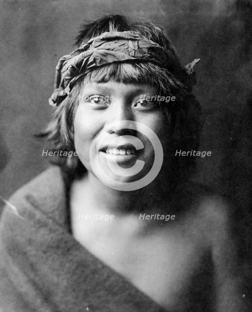 Okuwa-Tsire ("Cloud Bird"), San Ildefonso, c1905. Creator: Edward Sheriff Curtis.