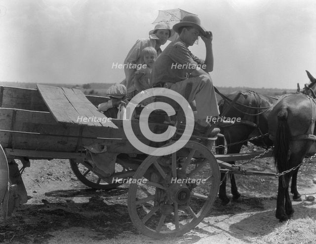 Oklahoma roadside encounter day laborers, 1936. Creator: Dorothea Lange.