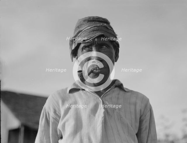 Old Negro, Aldridge Plantation, Mississippi, 1937. Creator: Dorothea Lange.