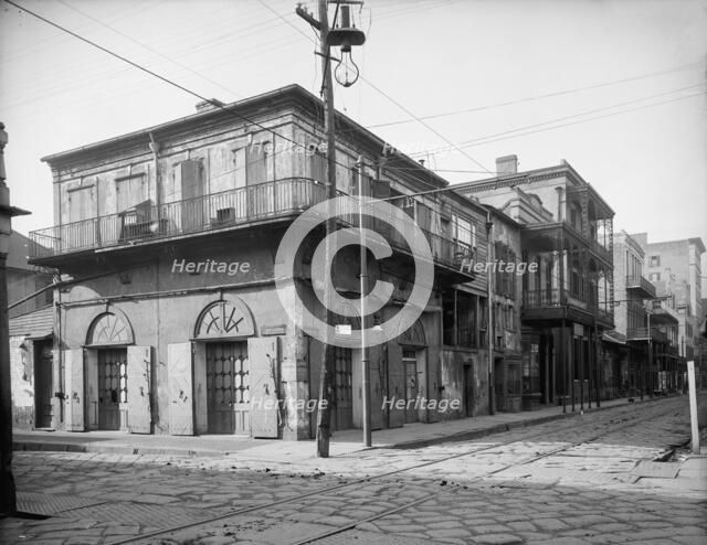 Old Absinthe House, New Orleans, Louisiana, between 1900 and 1910. Creator: Unknown.
