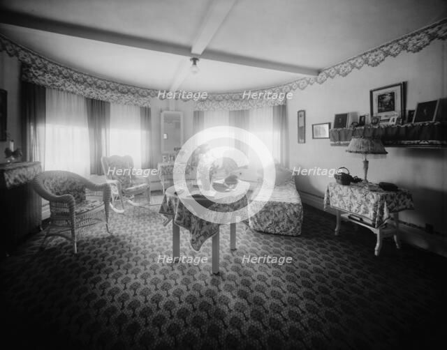 Old club, between 1905 and 1915. Creator: Unknown.