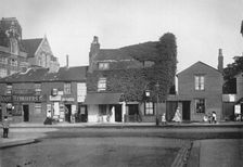 Old Cottages in Merton Road, Tooting c1890, (1912)