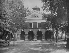 Old Court House, Bowling Green, Virginia c1897. Creator: Unknown