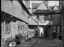 Old George Yard, Burford, West Oxfordshire, Oxfordshire, 1924. Creator: Katherine Jean Macfee