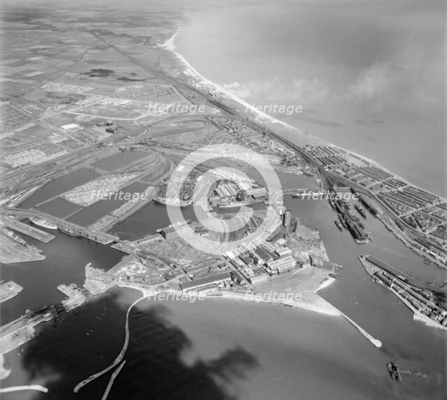 Old Harbour and the docks, Hartlepool, County Durham, 1947 Artist: Aerofilms.