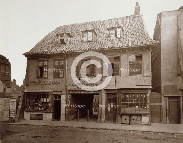 Old House, Palace Yard, Lambeth, c1883. Creator: Henry Dixon & Son.