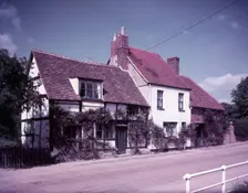 Old houses at Sutton Courtenay, Berkshire, c1955. Creator: Arthur Charles Kirby Ware