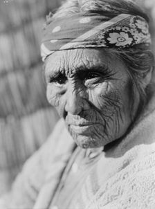 Old Klamath woman, c1923. Creator: Edward Sheriff Curtis