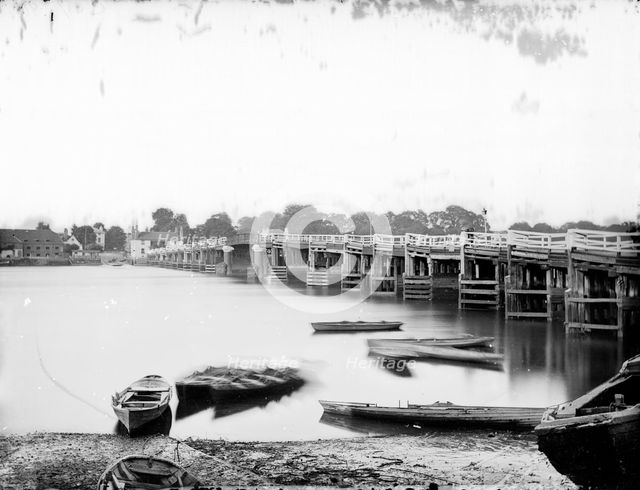 Old Putney Bridge from across the River Thames in Putney, London, c1860-c1922. Artist: Henry Taunt