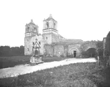Old Spanish Mission, San Antonio, Texas, USA, c1900. Creator: Unknown