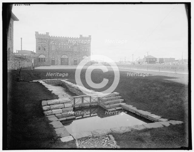 Old traders' lock, Sault Ste. Marie, Ont., c1902. Creator: William H. Jackson.