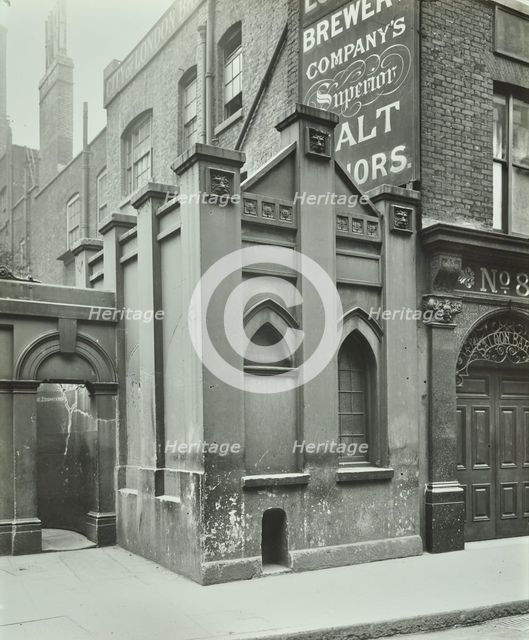Old Watch House, Upper Thames Street, London, April 1922. Artist: Unknown.