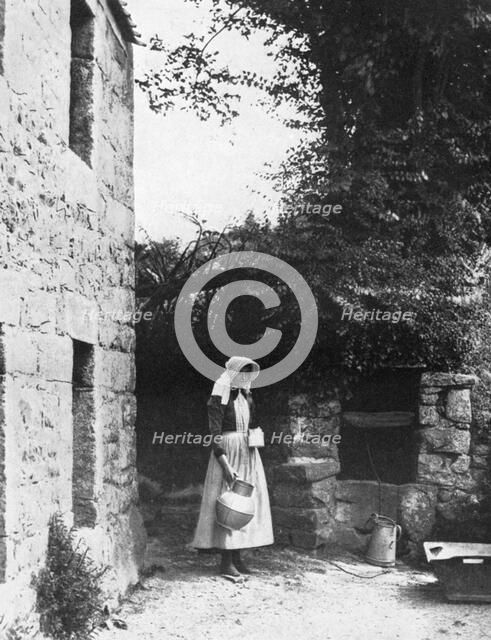 Old well, Jersey, 1924-1926. Artist: Deaville Walker