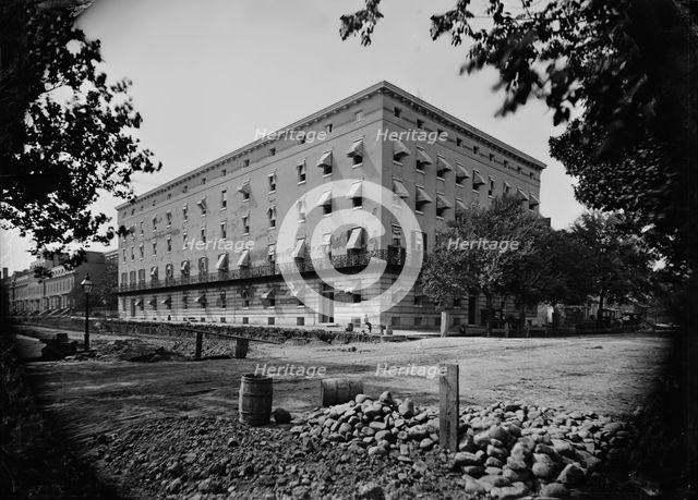 Old Winder Bldg. 17th & F. St. N.W. Wash. D.C., between 1860 and 1880. Creator: Unknown.