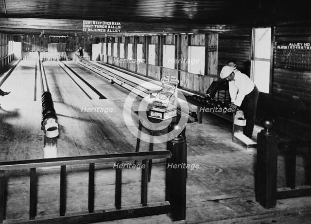 Olentangy Park bowling alleys, Columbus, Ohio, between 1895 and 1910. Creator: Unknown.