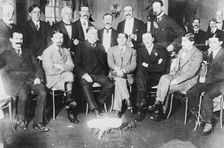 Opalard; Prade; Wallace; Van den Bergh; Comte Castillion de St. Victor.., between c1910-c1915. Creator: Bain News Service