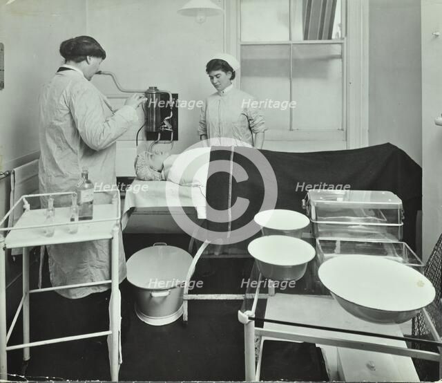 Operating Room, Fulham School Treatment Centre, London, 1914. Artist: Unknown.